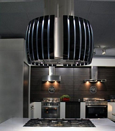 Вытяжка Falmec Design+ PRESTIGE isola 75 inox vetro nero (800)